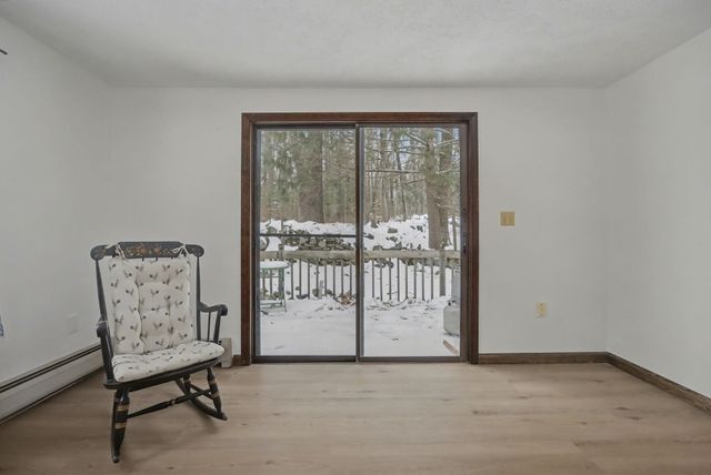 21 Country Road, Hampstead, NH 03826