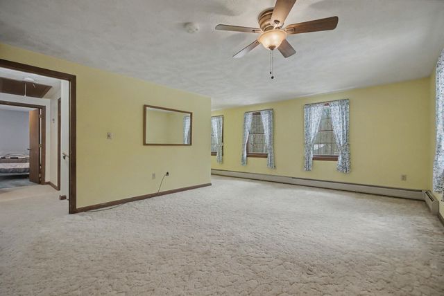 21 Country Road, Hampstead, NH 03826