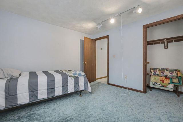 21 Country Road, Hampstead, NH 03826