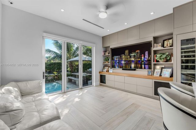 4819 University Drive, Coral Gables, FL 33146