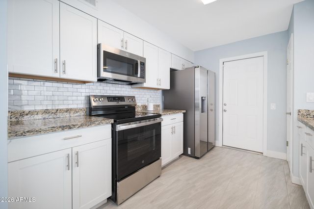 14820 N LAKEFOREST Drive, Sun City, AZ 85351