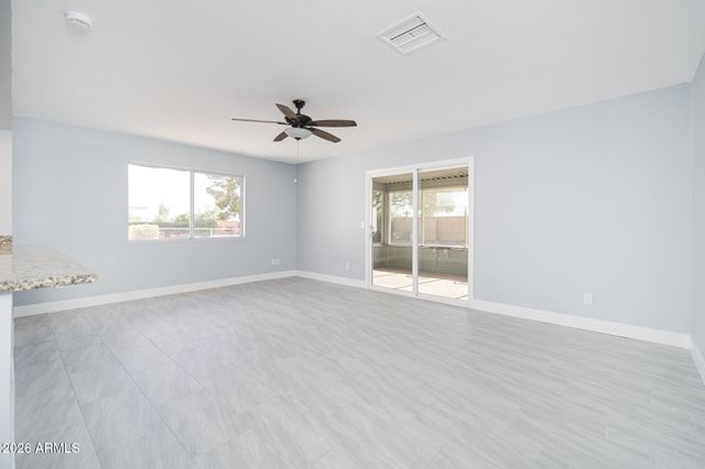 14820 N LAKEFOREST Drive, Sun City, AZ 85351