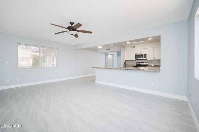 14820 N LAKEFOREST Drive, Sun City, AZ 85351