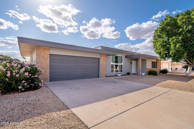14820 N LAKEFOREST Drive, Sun City, AZ 85351