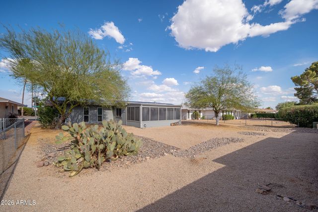 14820 N LAKEFOREST Drive, Sun City, AZ 85351