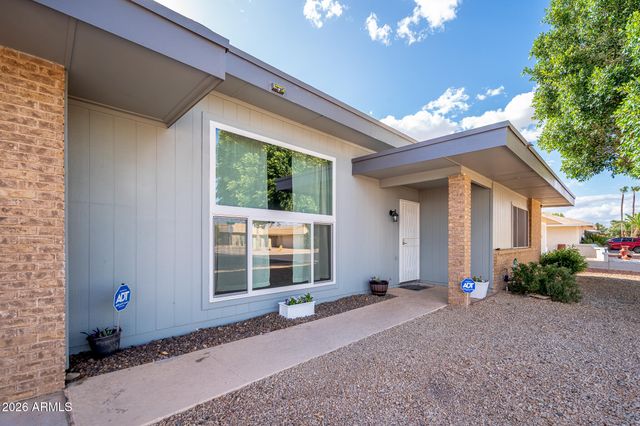 14820 N LAKEFOREST Drive, Sun City, AZ 85351