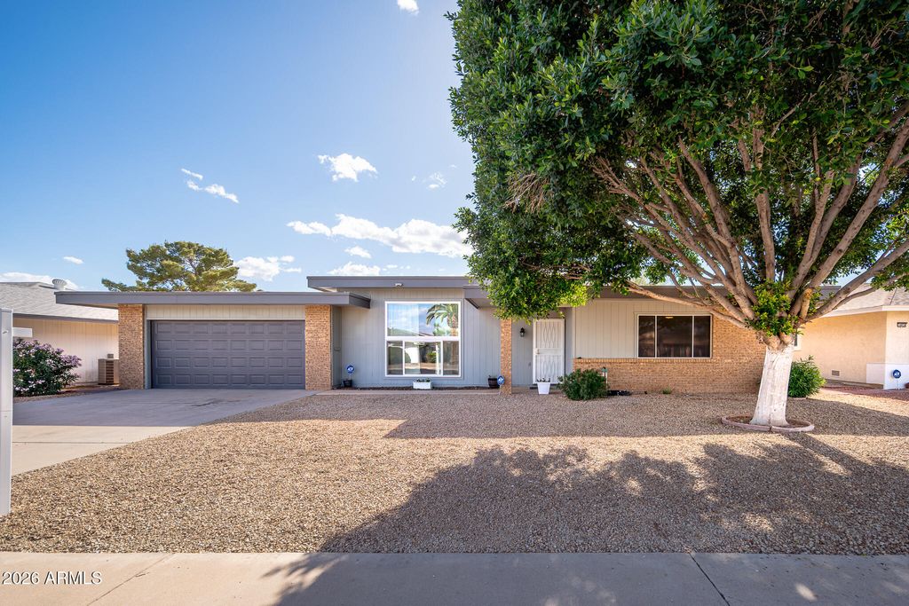 14820 N LAKEFOREST Drive, Sun City, AZ 85351