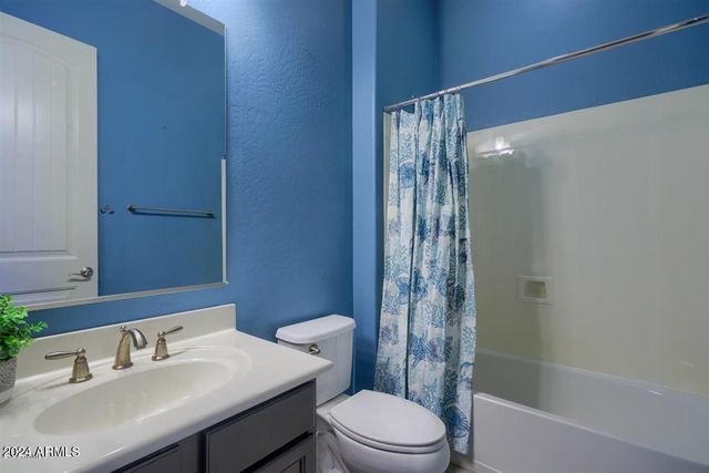 7570 W Quail Avenue, Glendale, AZ 85308