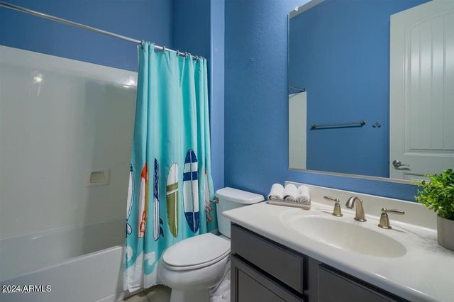 7570 W Quail Avenue, Glendale, AZ 85308