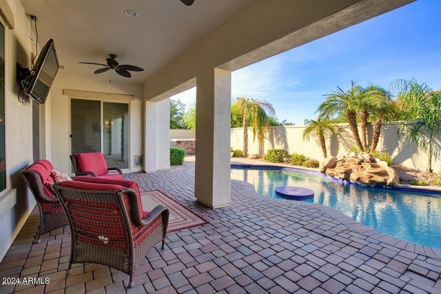 7570 W Quail Avenue, Glendale, AZ 85308