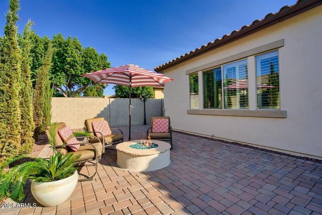 7570 W Quail Avenue, Glendale, AZ 85308