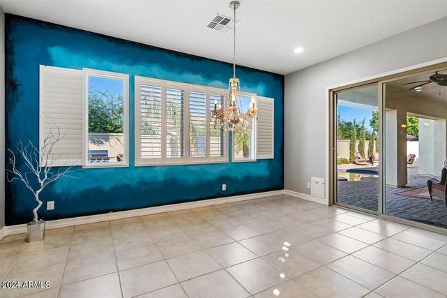 7570 W Quail Avenue, Glendale, AZ 85308