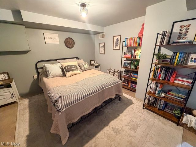 3931 Hopkins Road, Boardman, OH 44511