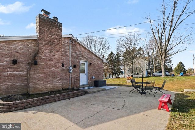 278 LONGS GAP RD, Carlisle, PA 17013