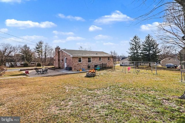 278 LONGS GAP RD, Carlisle, PA 17013