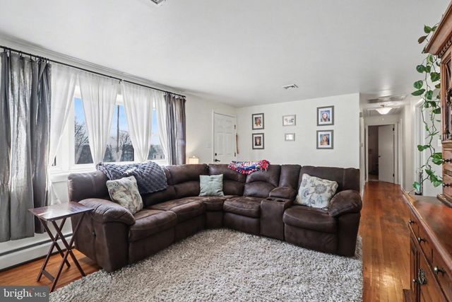 278 LONGS GAP RD, Carlisle, PA 17013