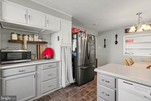 278 LONGS GAP RD, Carlisle, PA 17013