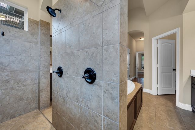 7218 Hill Country Court, Midlothian, TX 76065