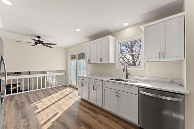 2807 W 63rd Lane, Merrillville, IN 46410