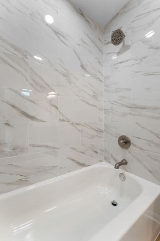 2807 W 63rd Lane, Merrillville, IN 46410