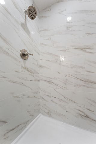 2807 W 63rd Lane, Merrillville, IN 46410