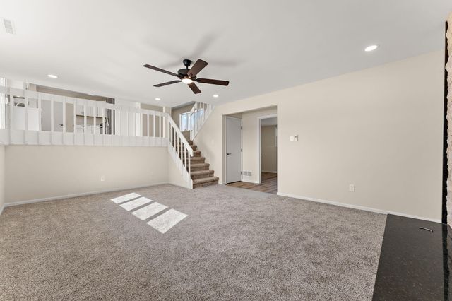 2807 W 63rd Lane, Merrillville, IN 46410