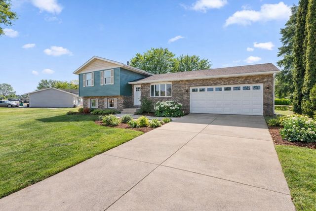 2807 W 63rd Lane, Merrillville, IN 46410