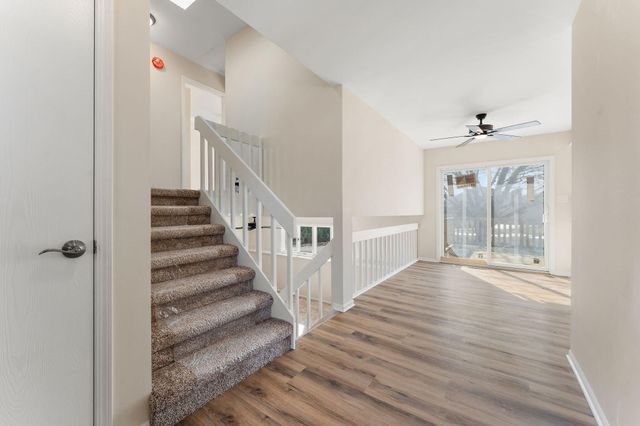 2807 W 63rd Lane, Merrillville, IN 46410