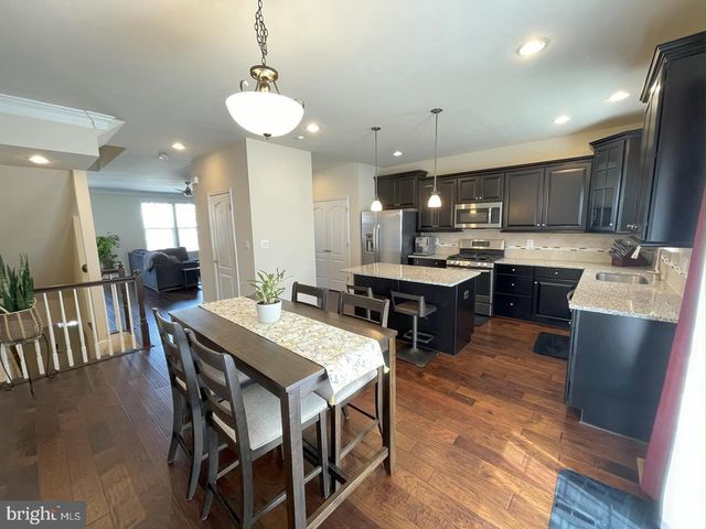 706 BUNKER LN, Fredericksburg, VA 22405