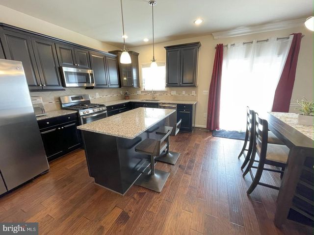 706 BUNKER LN, Fredericksburg, VA 22405
