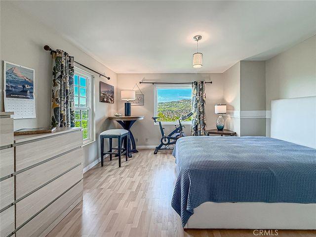 1059 Alta Vista, Simi Valley, CA 93063