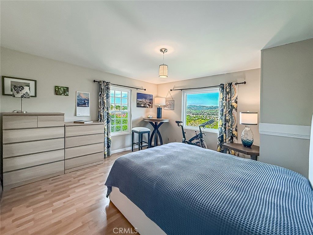 Image 11 of property listing at 1059 Alta Vista, Simi Valley, CA 93063