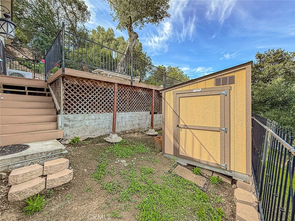 Image 25 of property listing at 1059 Alta Vista, Simi Valley, CA 93063