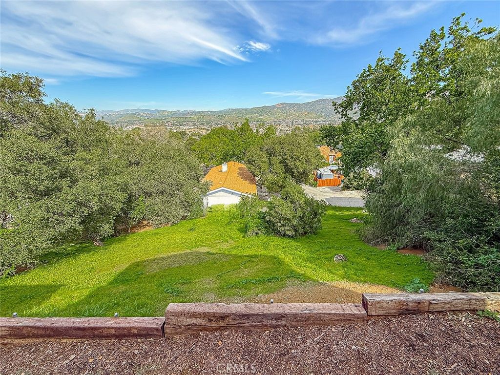 Image 26 of property listing at 1059 Alta Vista, Simi Valley, CA 93063