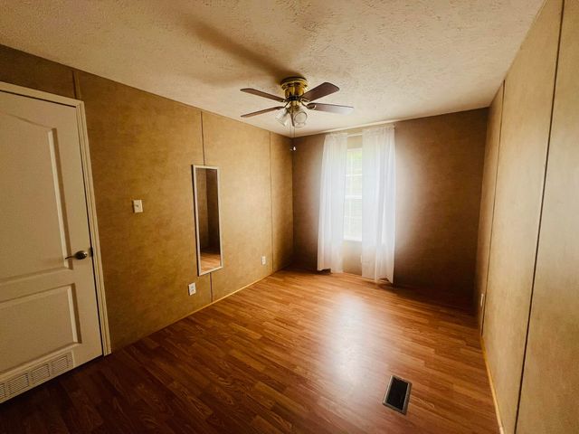 105 Lola Drive, Farner, TN 37333