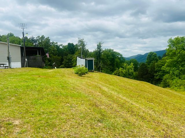 105 Lola Drive, Farner, TN 37333