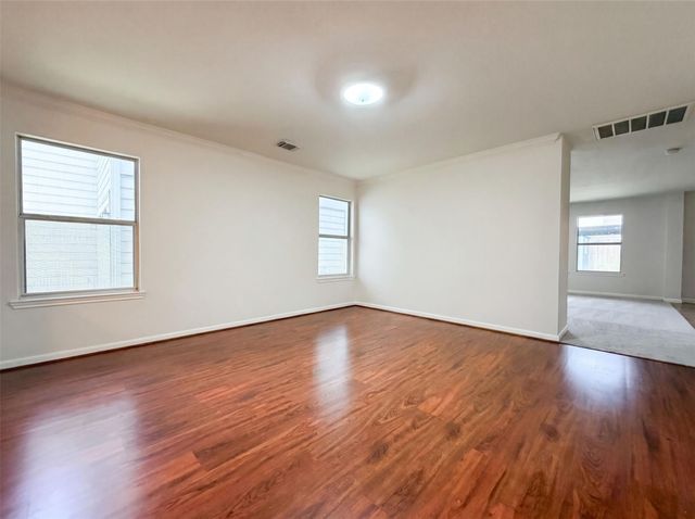 2646 Skyview Trace Court, Houston, TX 77047