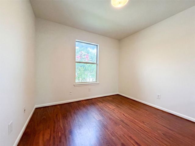 2646 Skyview Trace Court, Houston, TX 77047