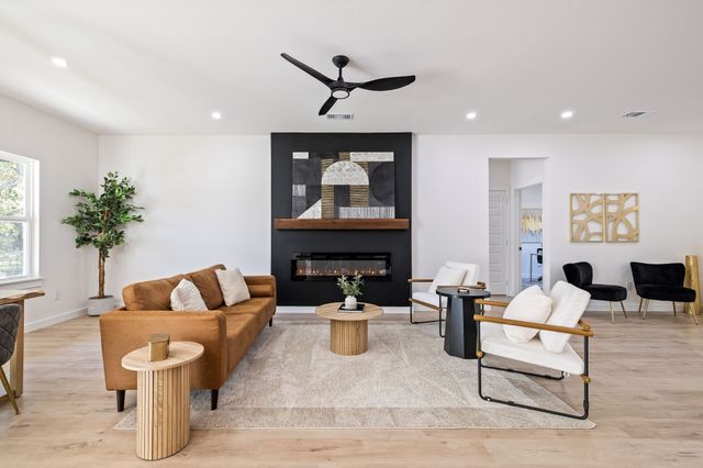 714 W Gross Street, Mesquite, TX 75149