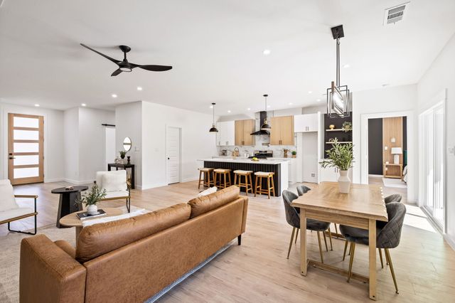 714 W Gross Street, Mesquite, TX 75149