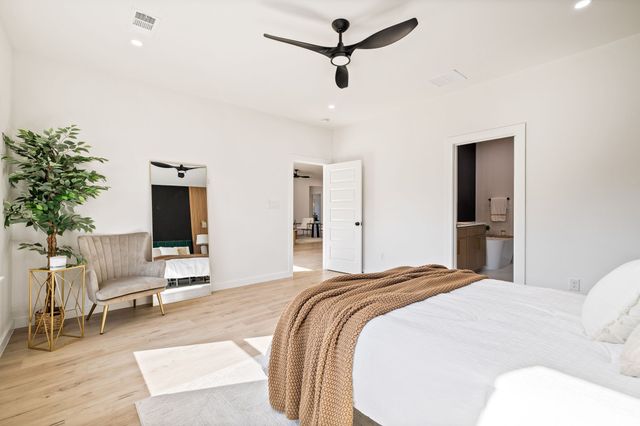 714 W Gross Street, Mesquite, TX 75149