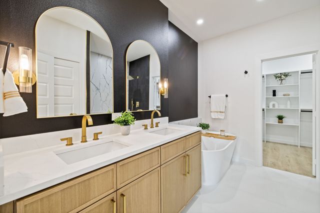 714 W Gross Street, Mesquite, TX 75149