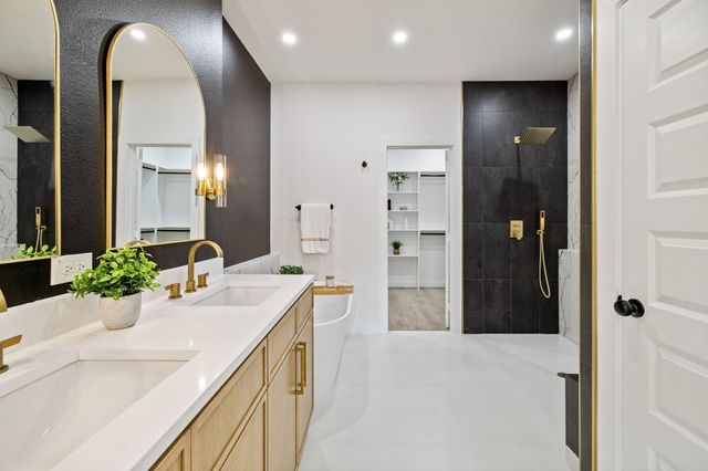 714 W Gross Street, Mesquite, TX 75149