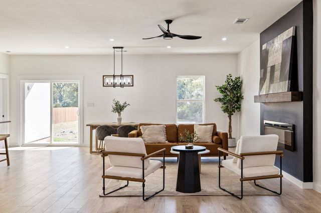 714 W Gross Street, Mesquite, TX 75149