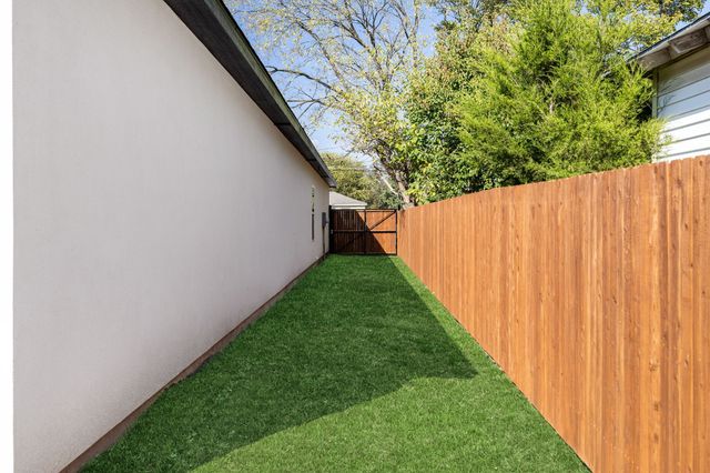 714 W Gross Street, Mesquite, TX 75149