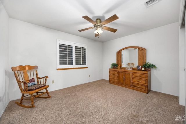 7421 Feather River Drive, Bakersfield, CA 93308