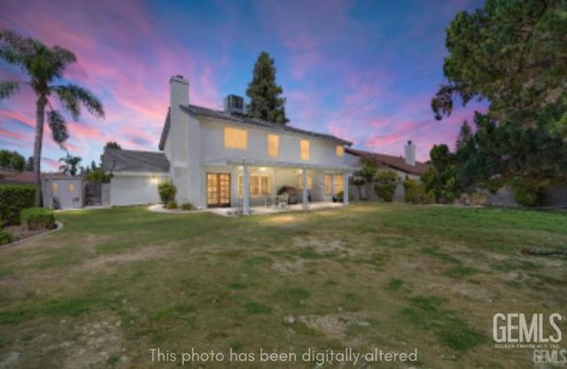 7421 Feather River Drive, Bakersfield, CA 93308