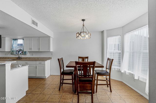 390 BRILL Circle, Horizon City, TX 79928