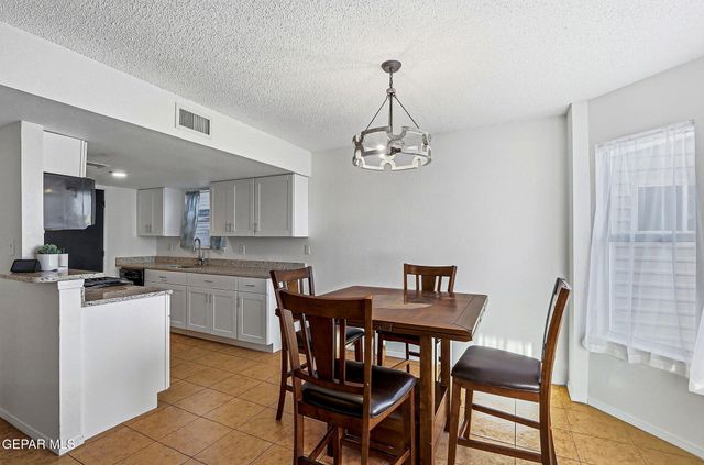 390 BRILL Circle, Horizon City, TX 79928