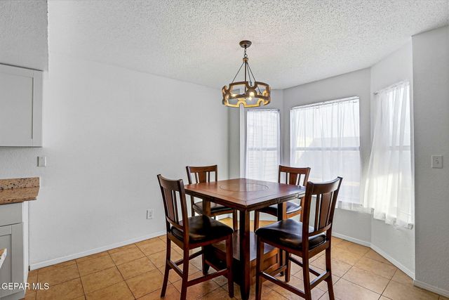 390 BRILL Circle, Horizon City, TX 79928